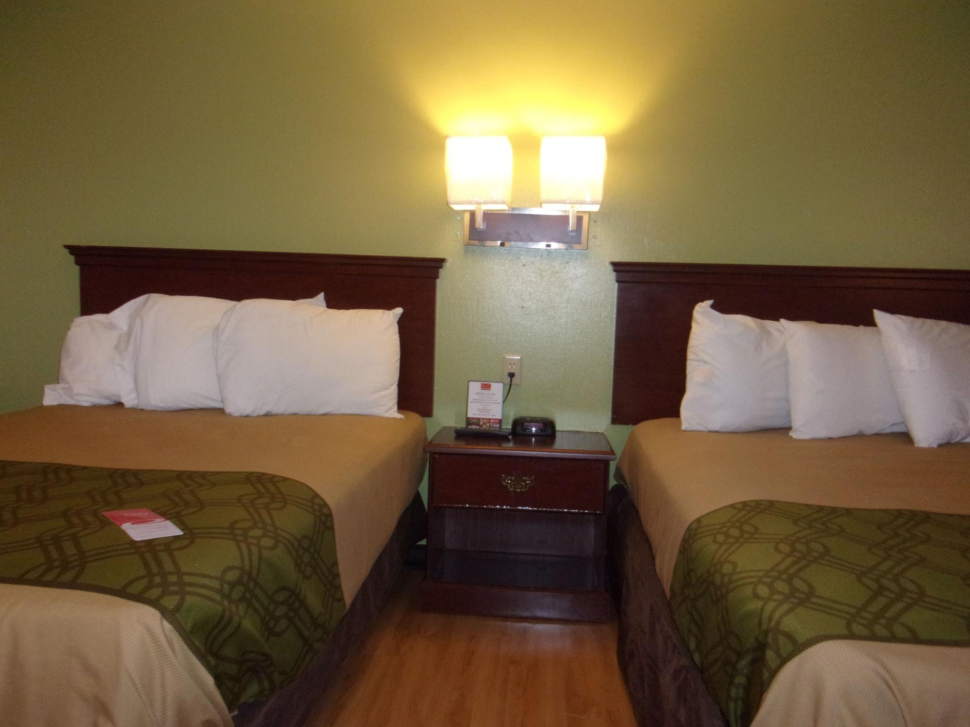 Econo Lodge Kent Exterior photo