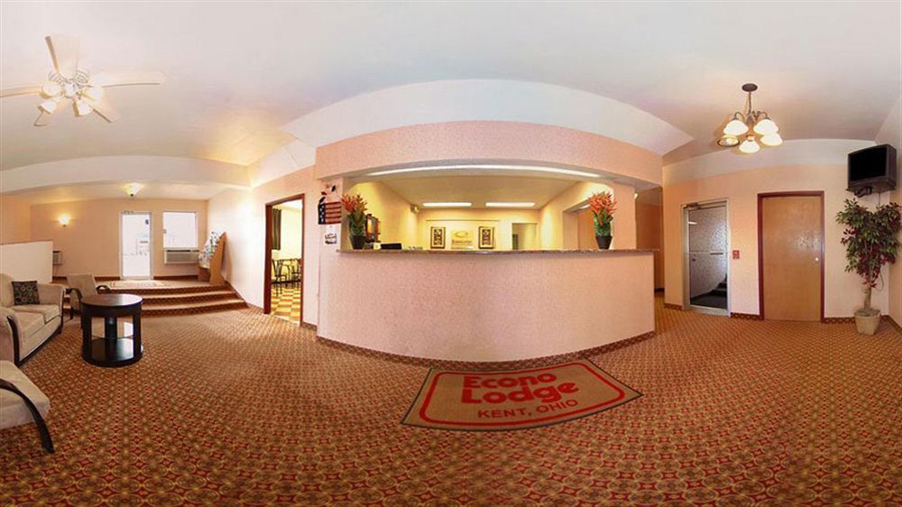 Econo Lodge Kent Exterior photo